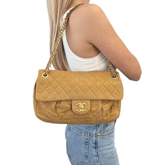 CHANEL Vintage CC Mark Logo Matelasse Chain Flap Shoulder Bag Camel [105904] - Picture 1 of 13